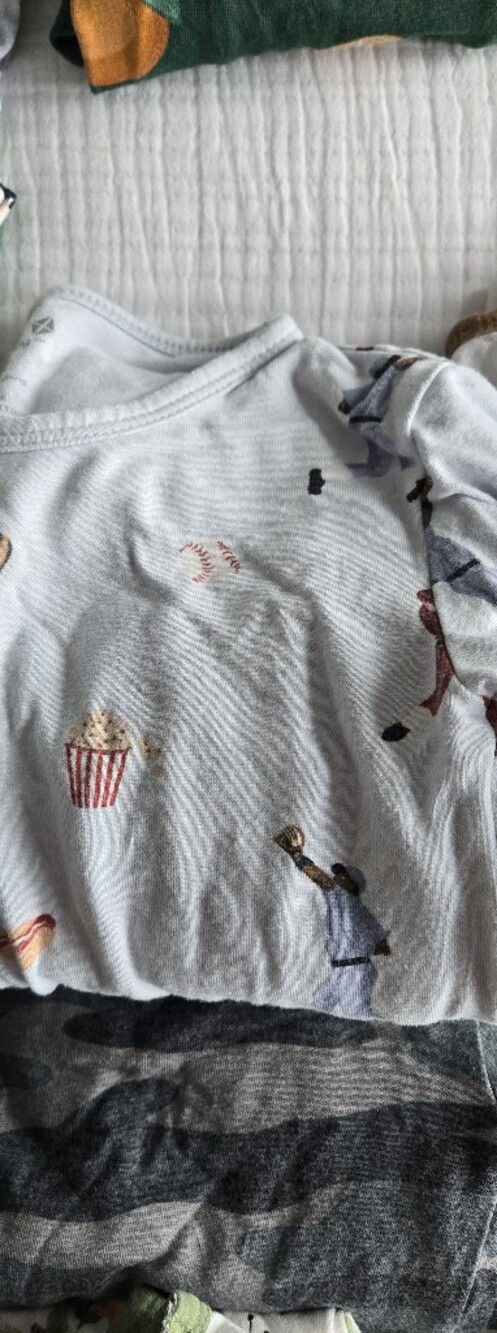 Kyte Baby Long Sleeve Pajamas in Vintage Baseball — 3T | GUC